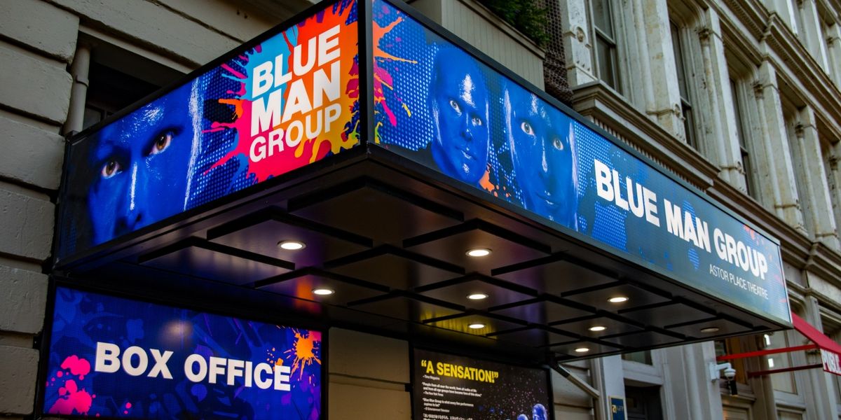BLUE MAN GROUP Expands Holiday Performance Schedule, Celebrates Black Friday and Cyber Monday