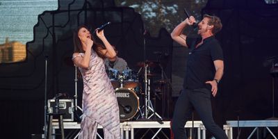 BWW Review: Transcendence Theatre’s RADIO RECALL Uncorks Timeless Hits Under the Sonoma  Photo