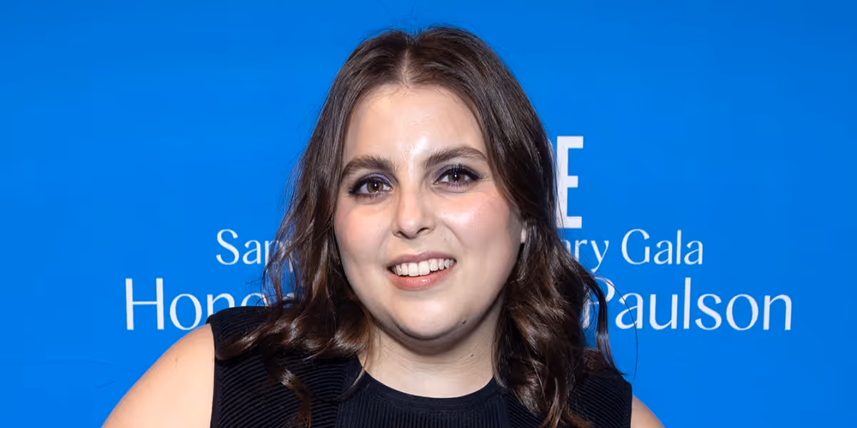 Beanie Feldstein Joins Ariana Grande in MEET THE PARENTS Sequel FOCKER-IN-LAW