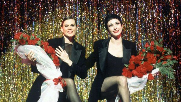 Bebe Neuwirth, James Naughton, and More Will Reunite For CHICAGO 30th Anniversary Celebration Photo