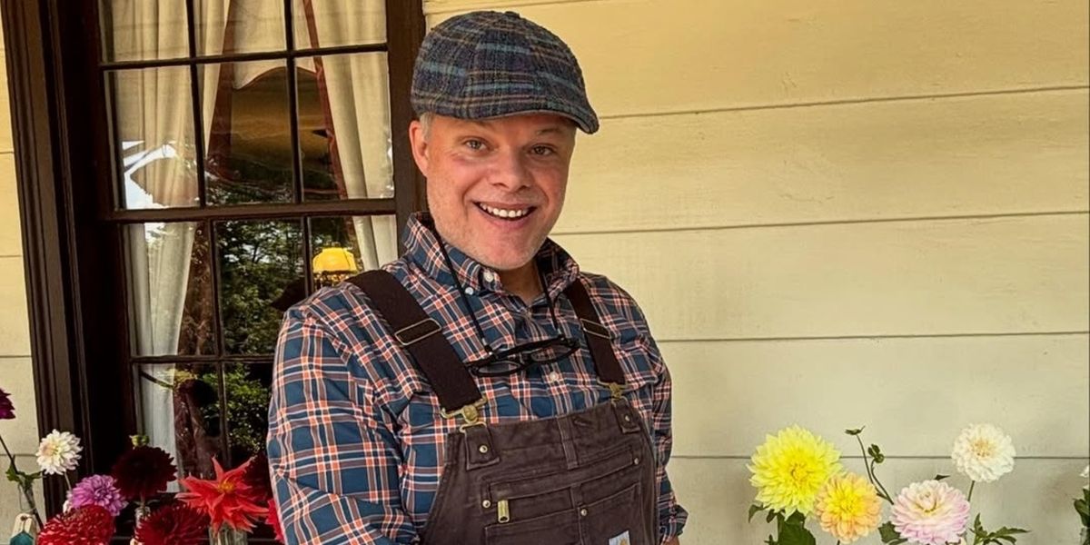 Beloved Broadway Dresser Alex Bartlett Dies 'Unexpectedly' at 51 as GoFundMe Surpasses Goal