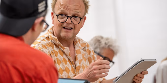 Benedict Cumberbatch, Toby Jones & More to Join Barbican Talk for Compass Collec Photos