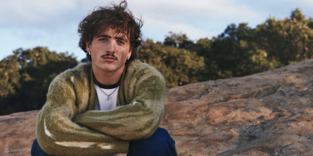 Benson Boone Announces Upcoming Album & World Tour 'Fireworks and Rollerblades'