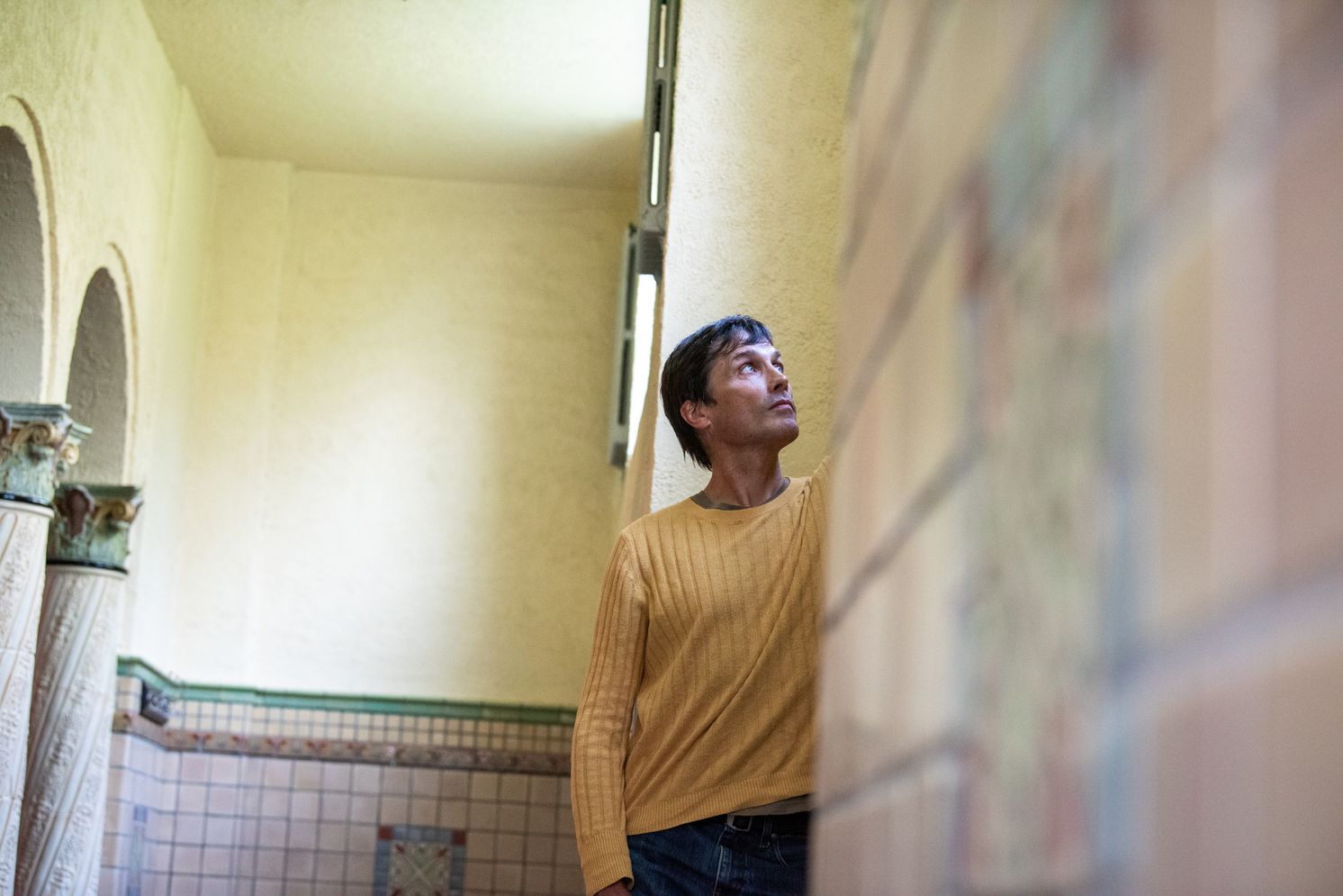 Bill MacKay Shares Tender 'Keeping In Time' from 'Locust Land' LP  Image