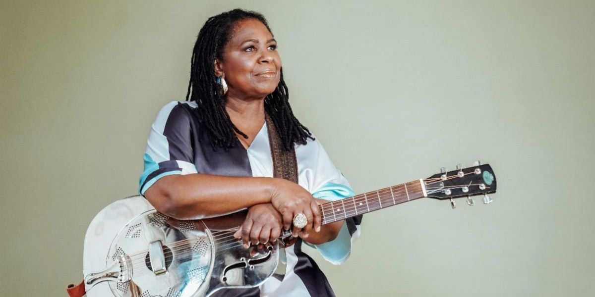 Blues & Roots Luminary Ruthie Foster Unveils 'Rainbow'