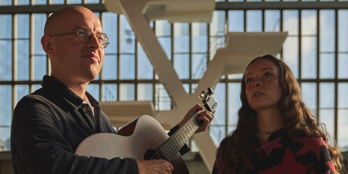 Bombay Bicycle Club Share 'Diving' With Holly Humberstone