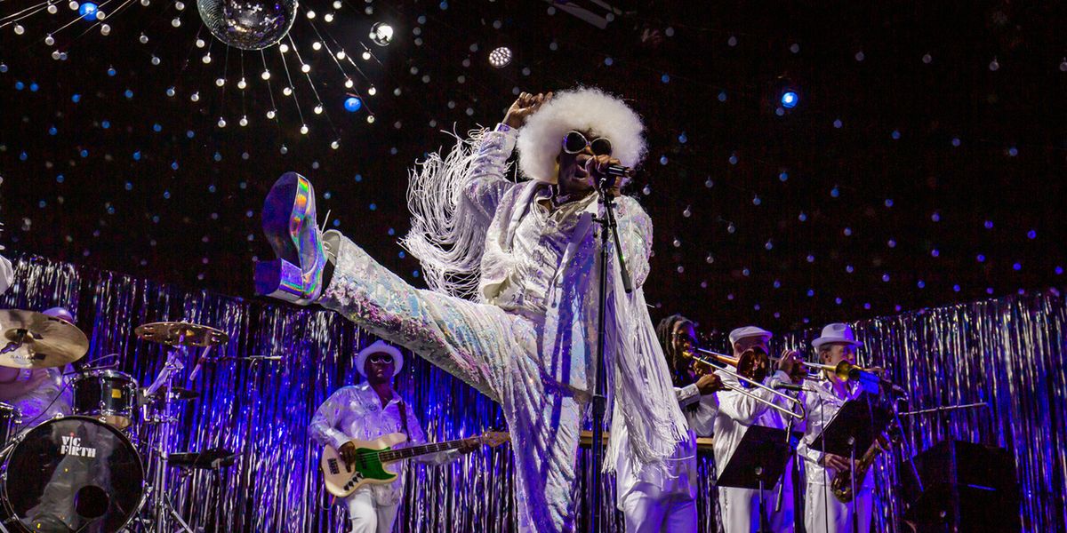 Bon Jovi's Everett Bradley Brings Holiday Funk to the Irvington Theater