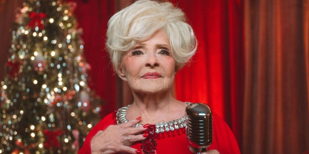 Brenda Lee Achieves Her First Song To Hit 1 Billion Streams On Spotify With 'Rockin' Around The Christmas Tree'
