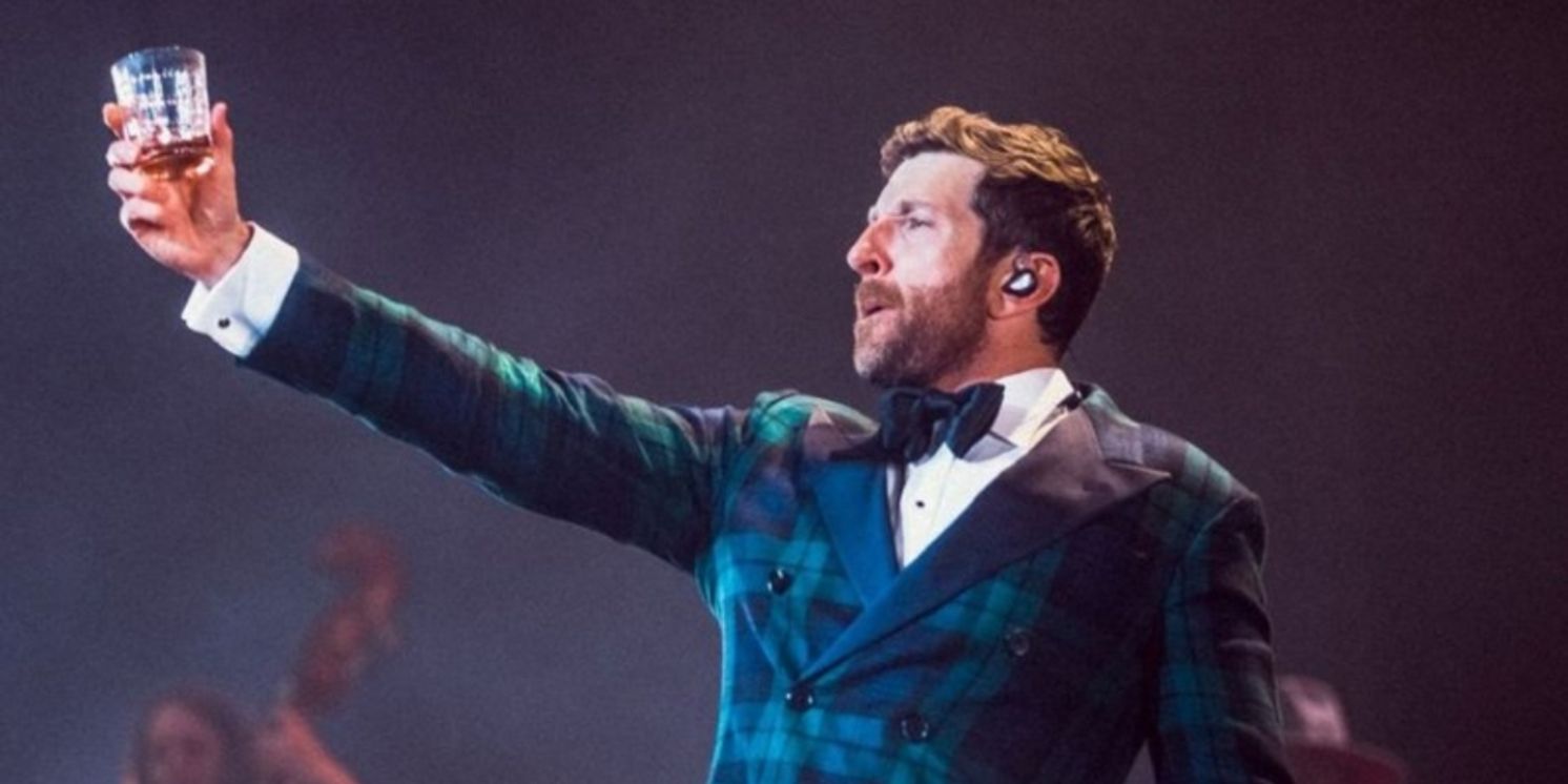 Brett Eldredge Sets 12-Date 2025 Glow Holiday Tour  Image