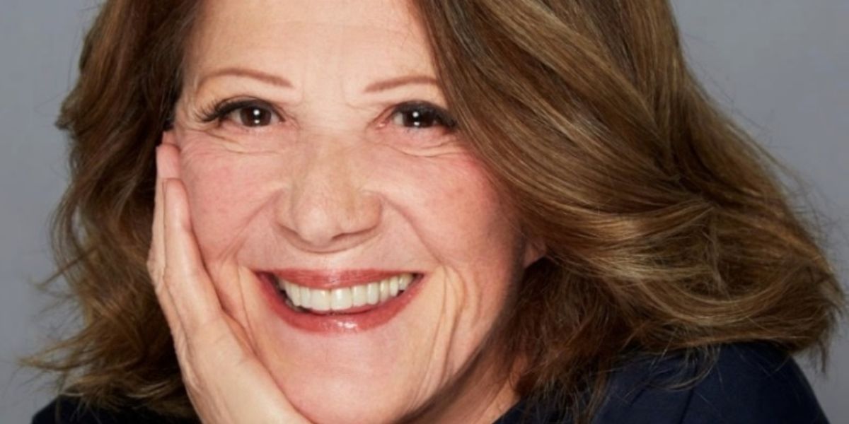 Broadhurst Theatre to Dim Lights in Honor of Linda Lavin
