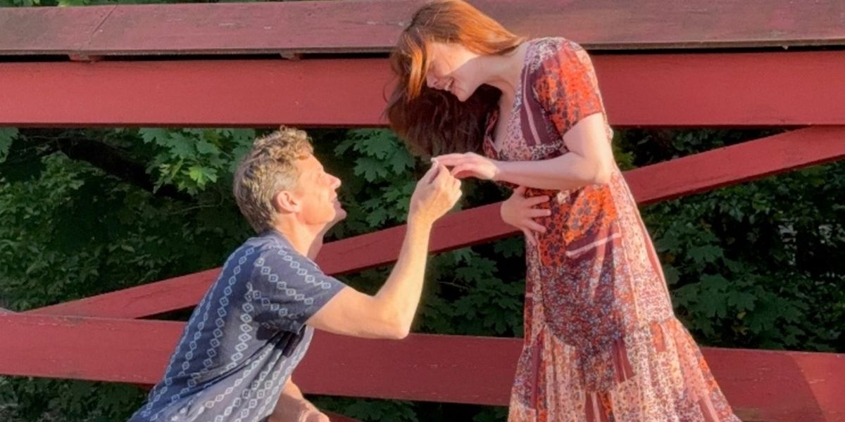 CAT ON A HOT TIN ROOF Actor Tony Roach Proposes to Girlfriend in New Hope, PA