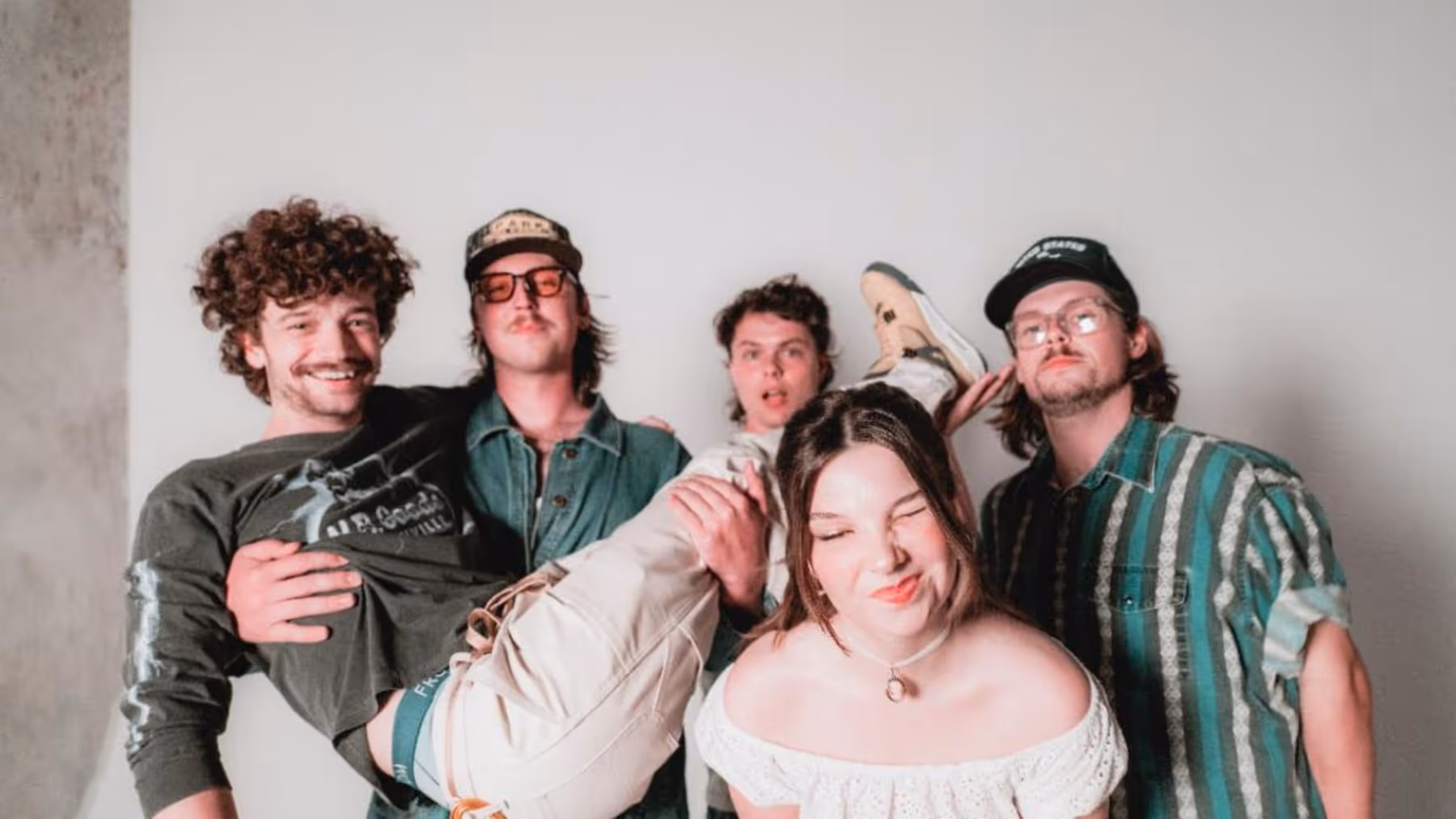 CIGARETTES @ SUNSET Release New Single 'Carolina Shakedown'