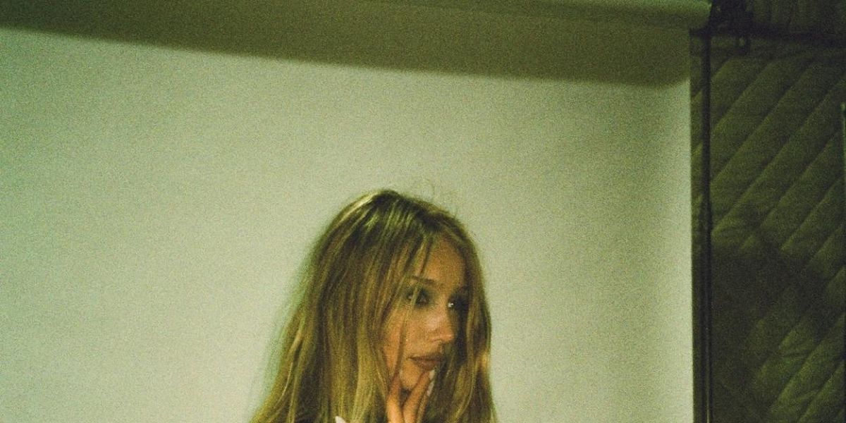 Cailin Russo Releases Dark Pop EP SCARE via 10k Projects