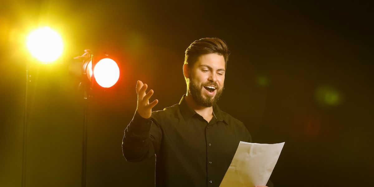Can Actors Also Have a Full-Time Job?