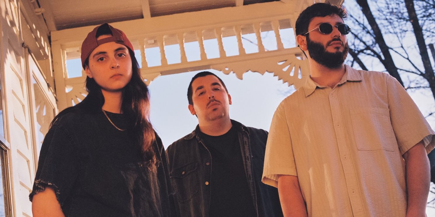 Carly Cosgrove to Release New Album 'The Cleanest of Houses Are Empty'  Image