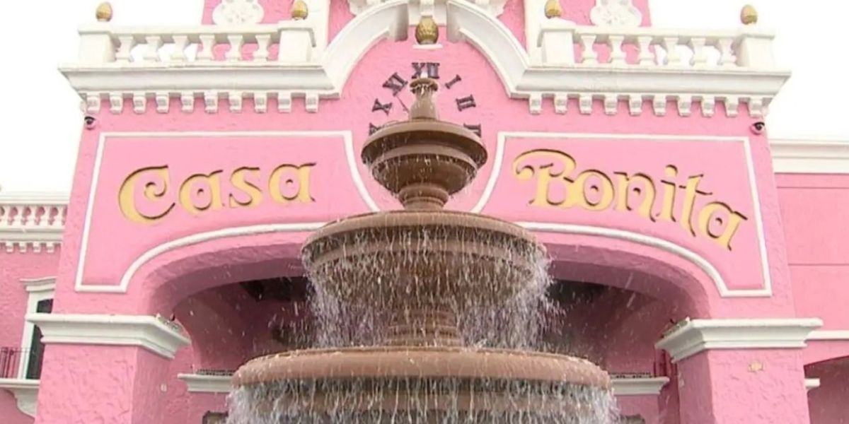 Colorado Restaurant Casa Bonita's Cast and Crew Unanimously Vote To Unionize
