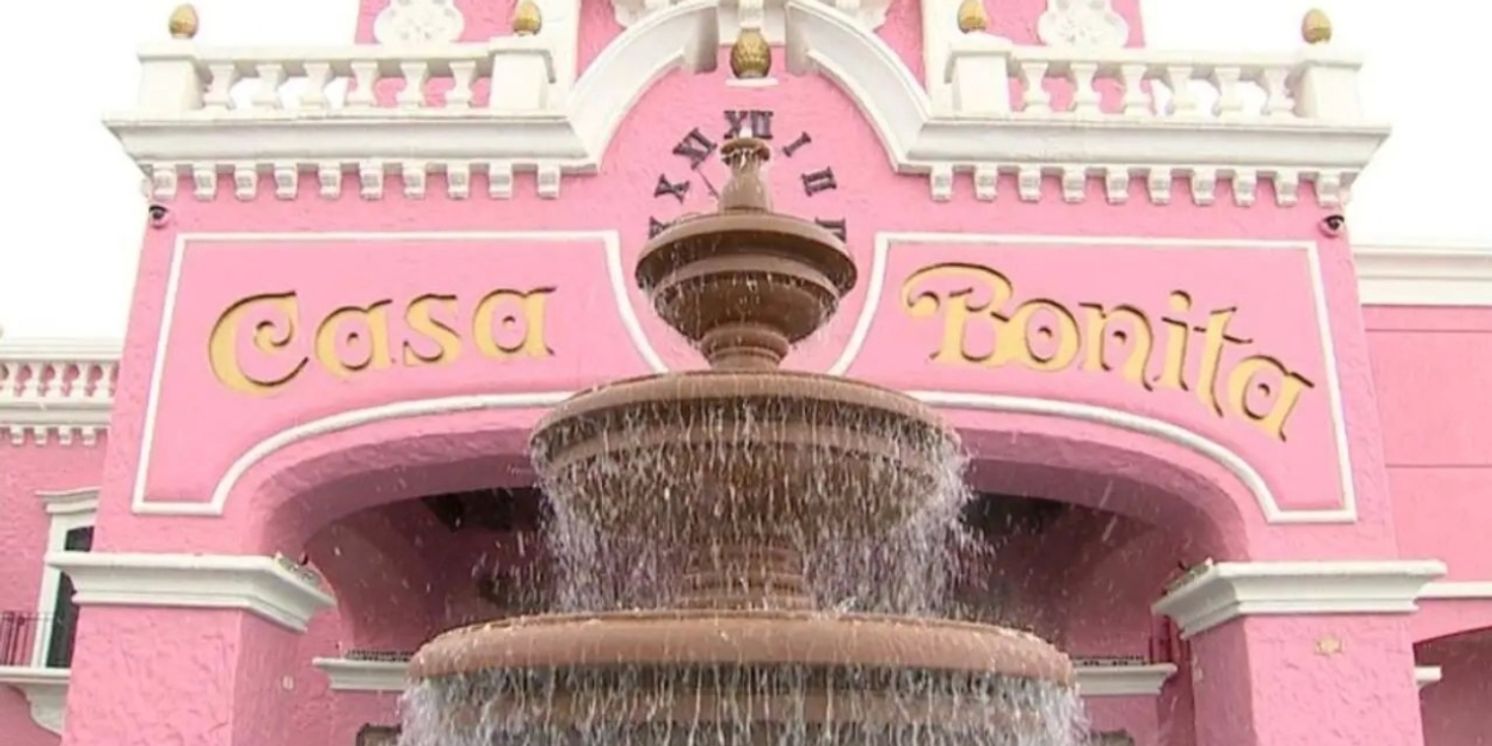 Colorado Restaurant Casa Bonita's Cast and Crew Unanimously Vote To Unionize  Image