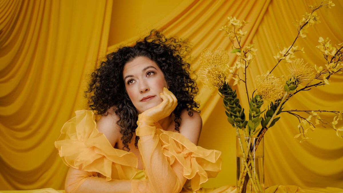 Casii Stephan Releases 'Happy' Ahead of Debut Album LET HER HAVE HER FLOWERS