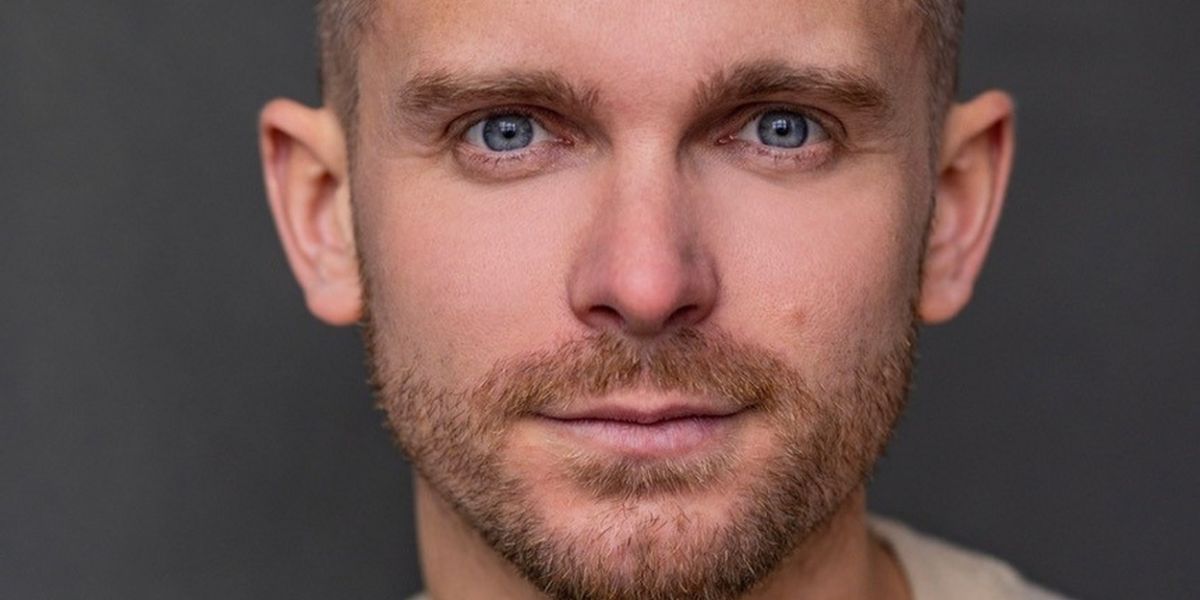 Cast Set For BLOOD BROTHERS at Darlington Hippodrome