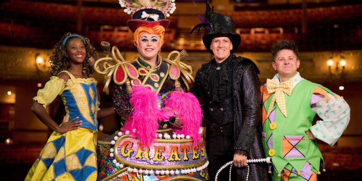 Cast Set For Darlington Hippodrome's GOLDILOCKS AND THE THREE BEARS Panto