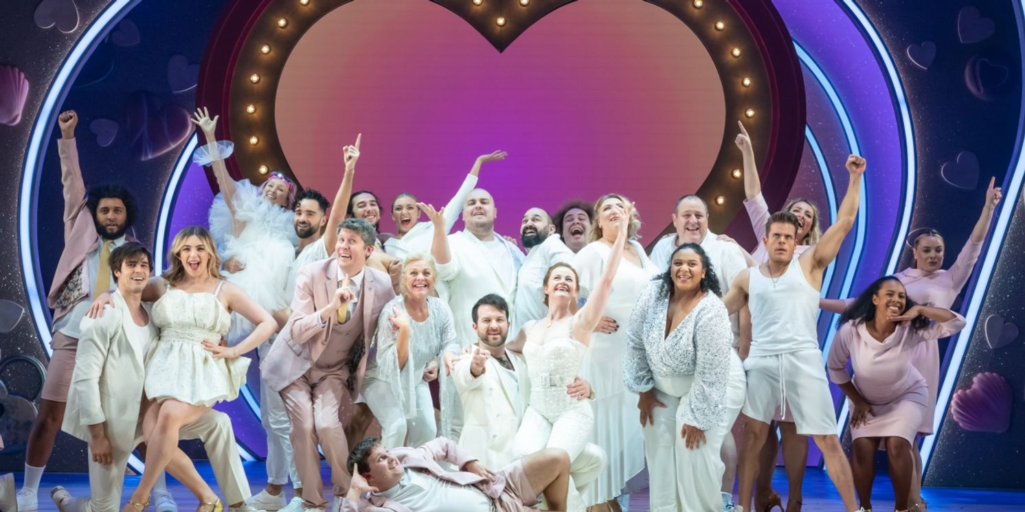 Cast Set For I SHOULD BE SO LUCKY at The King's Theatre Glasgow  Image