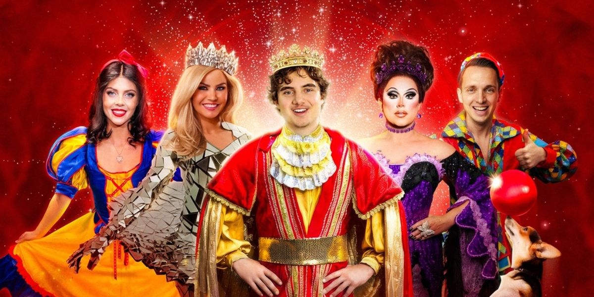 Cast Set For SNOW WHITE AND THE SEVEN DWARFS Panto at Epstein Theatre