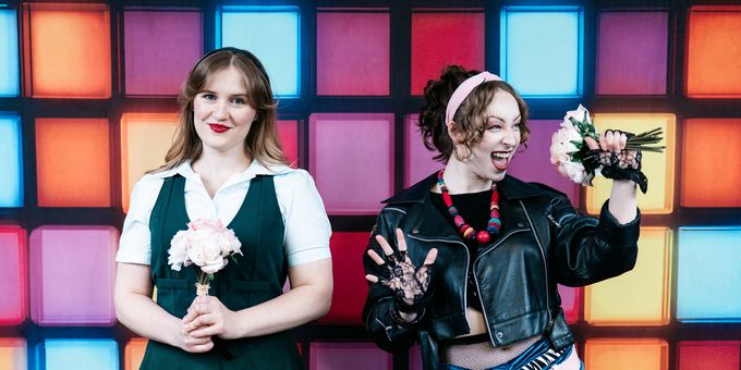 Cast Set For THE WEDDING SINGER at the Warner Theatre Photos