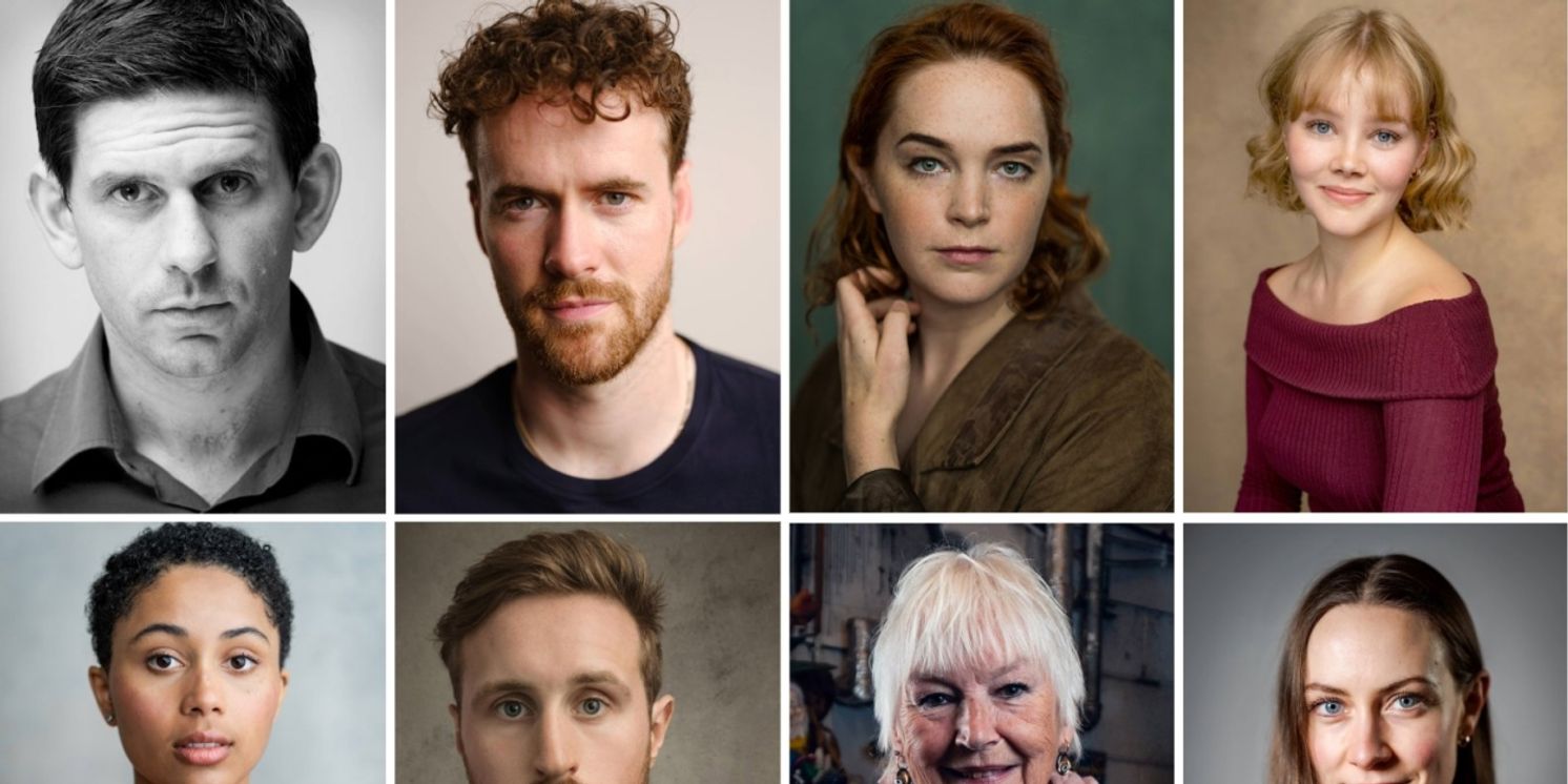 Cast Set For the Scottish Tour of SUNSET SONG  Image