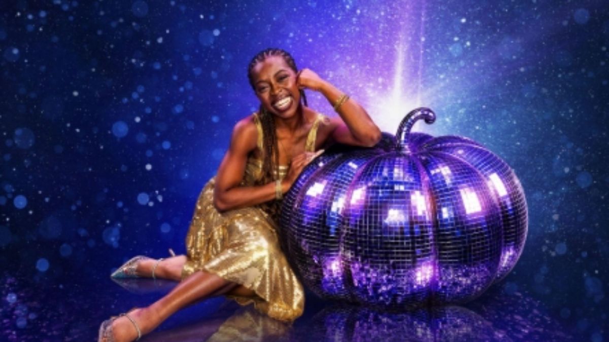 Cast Set for CINDERELLA at Lyric Hammersmith Theatre