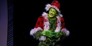 Cast Set for HOW THE GRINCH STOLE CHRISTMAS! Spanish Translation at The Old Globe