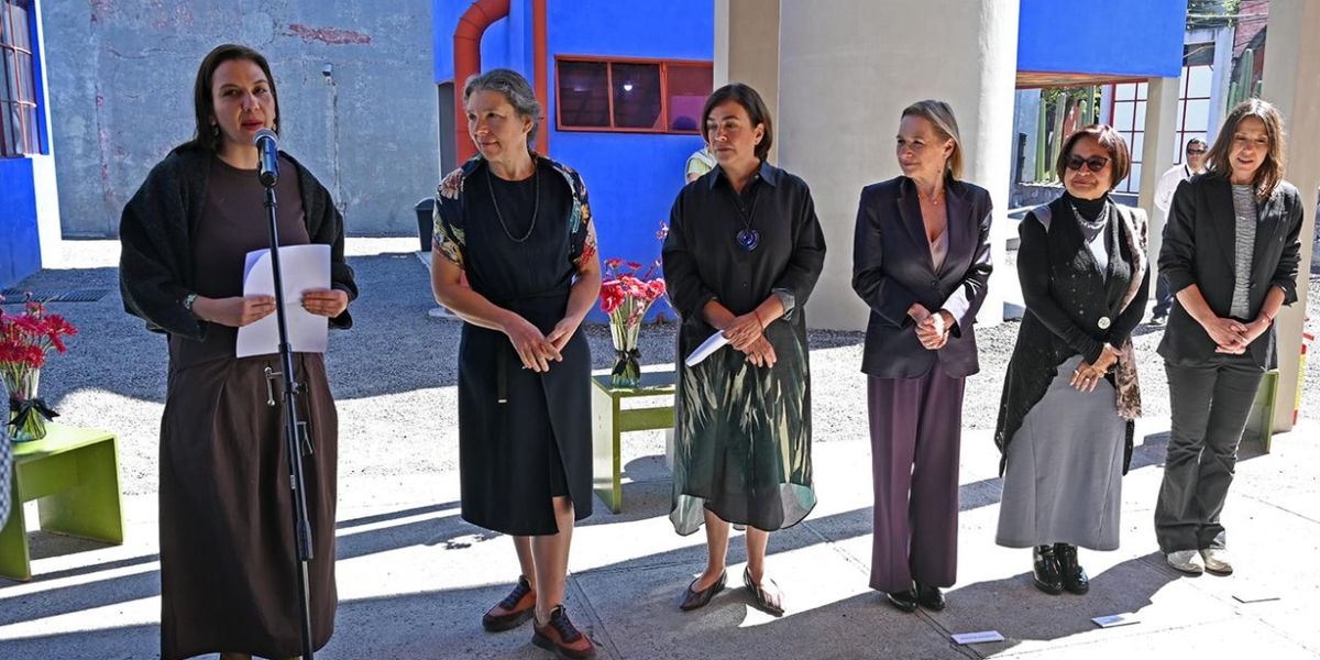 Celebran Al Surrealismo En El Museo Casa Estudio Diego Rivera Y Frida Kahlo Con Aube Breton. Una Estancia Surrealista