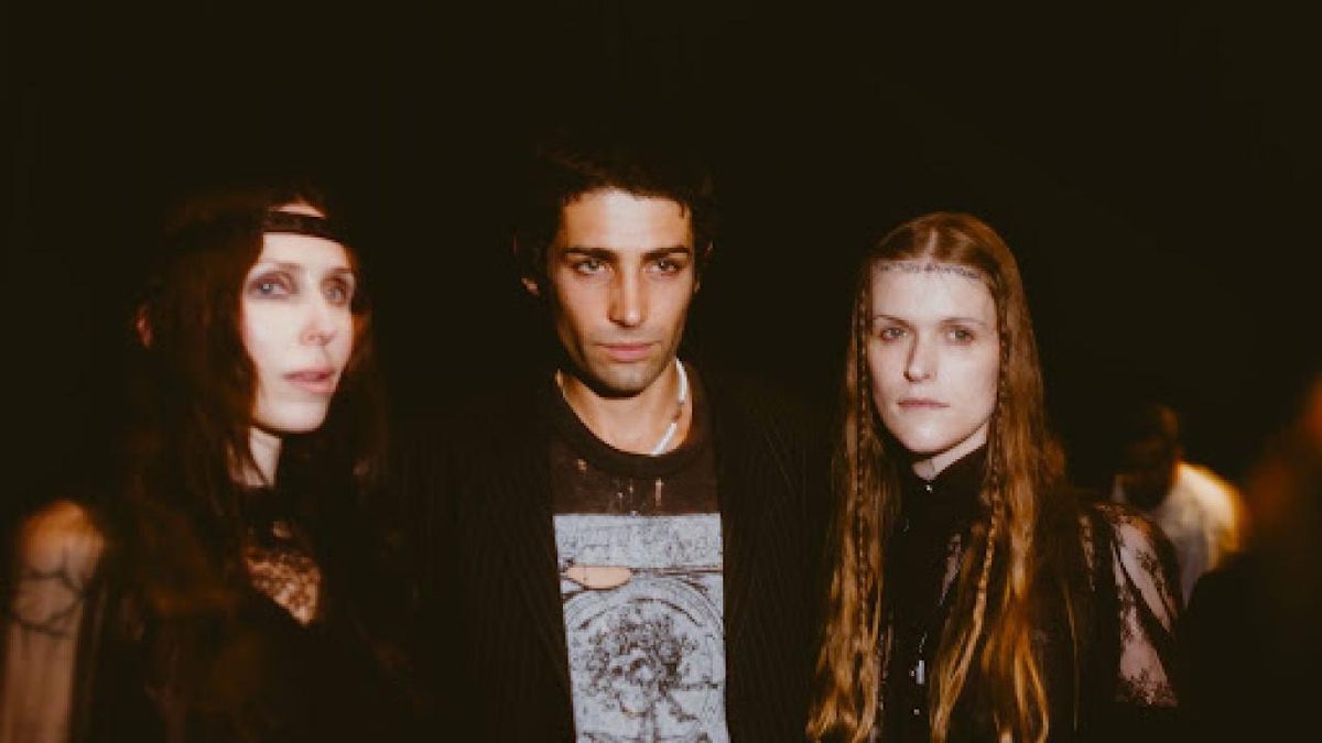 Chelsea Wolfe Soundtracks Ann Demeulemeester S/S 2027 at Paris Fashion Week