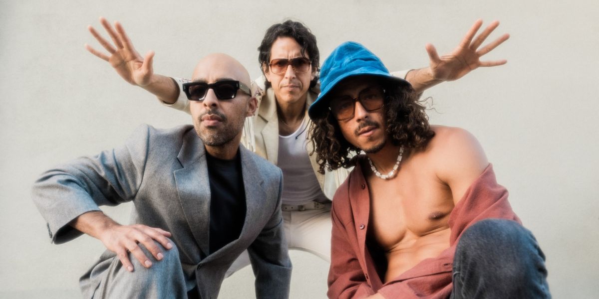 Chicano Batman Release New Song 'Tanto Arriba Como Abajo'