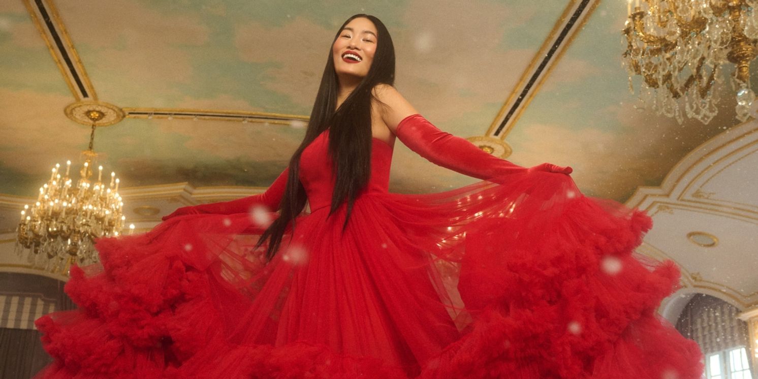 Chloe Flower Unveils First-Ever Holiday Album 'Chloe Hearts Christmas'  Image