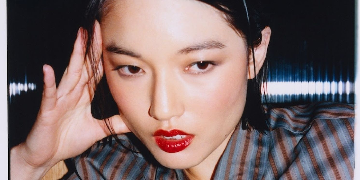 Chloe Qisha Sets 2025 UK & European Tour and Sophomore EP 'Modern Romance'  Image