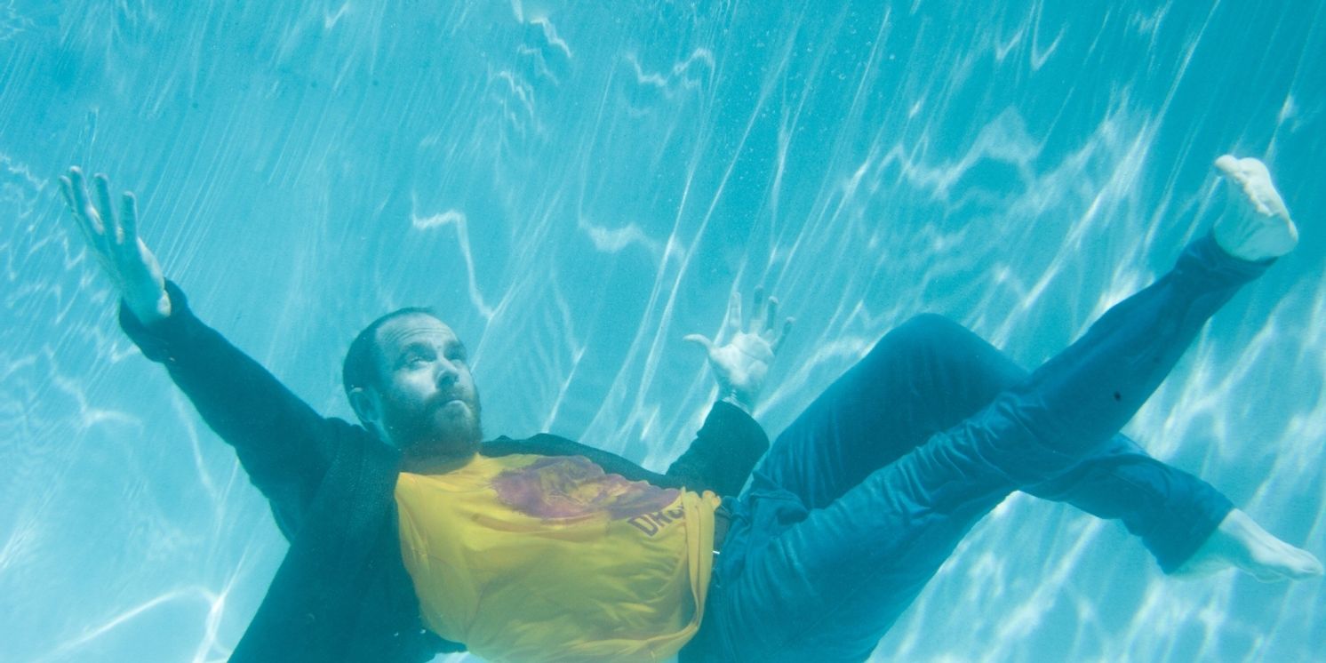 Chris Davis Brings THE PRESENTED to Philadelphia  Image