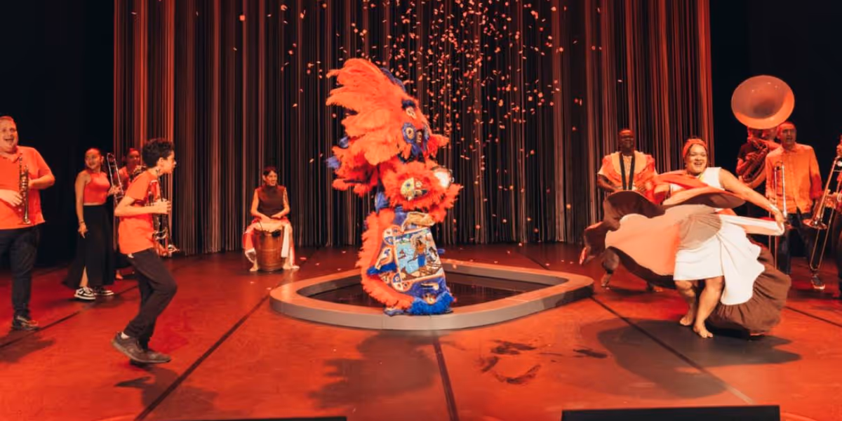 FLAMBOYANTS! by La Compagnie Tilawcis is Coming to The Citizen Arts International Festival