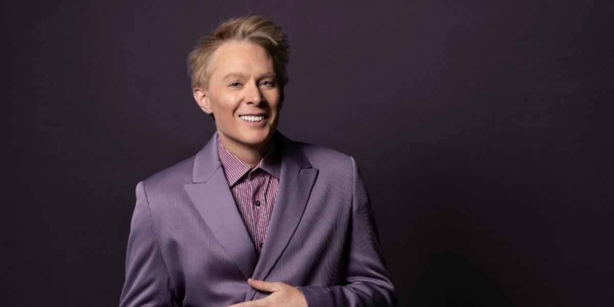 Clay Aiken Releases New Rendition of 'Merry Christmas, Darling'