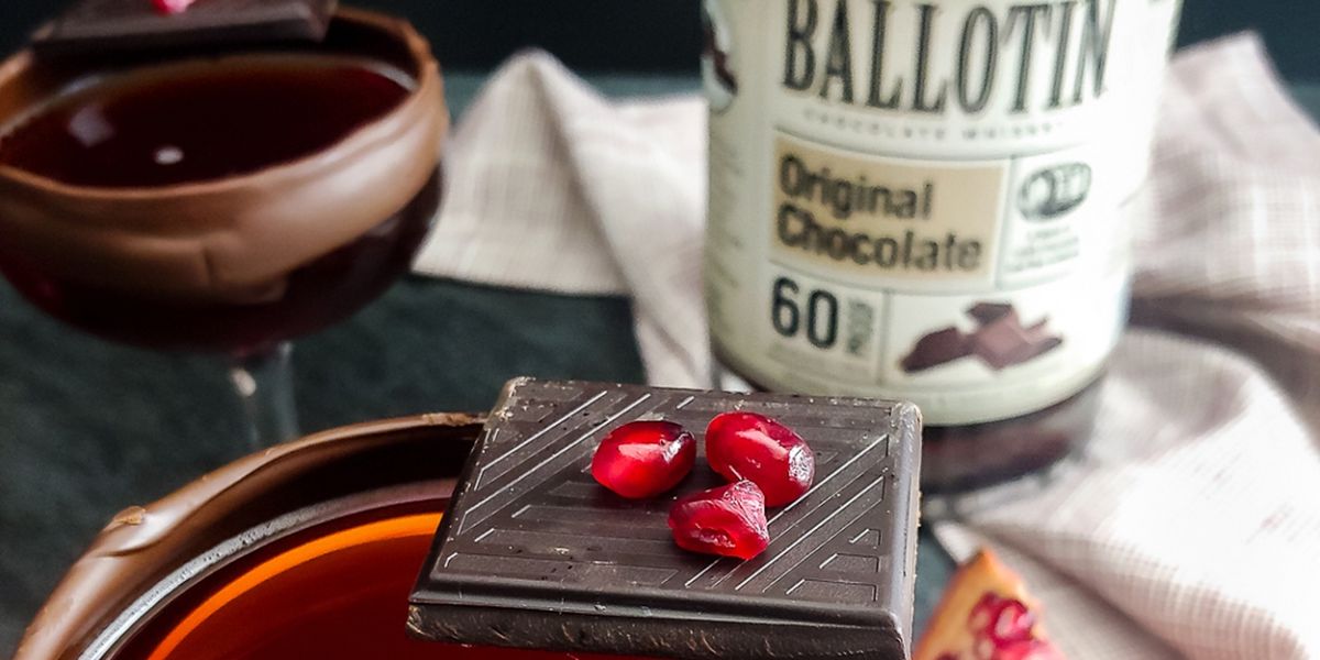Cocktail Recipes-Two Luscious Choices to Toast Everything Love