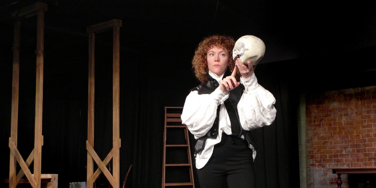 BERNHARDT/HAMLET Comes To Edge Of The Wood theatre