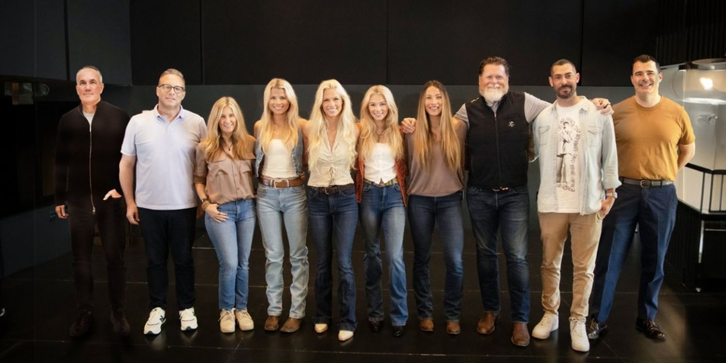 Compelling Sister Trio the Castellows Sign Deal With Warner Records / Warner Music Nashville  Image