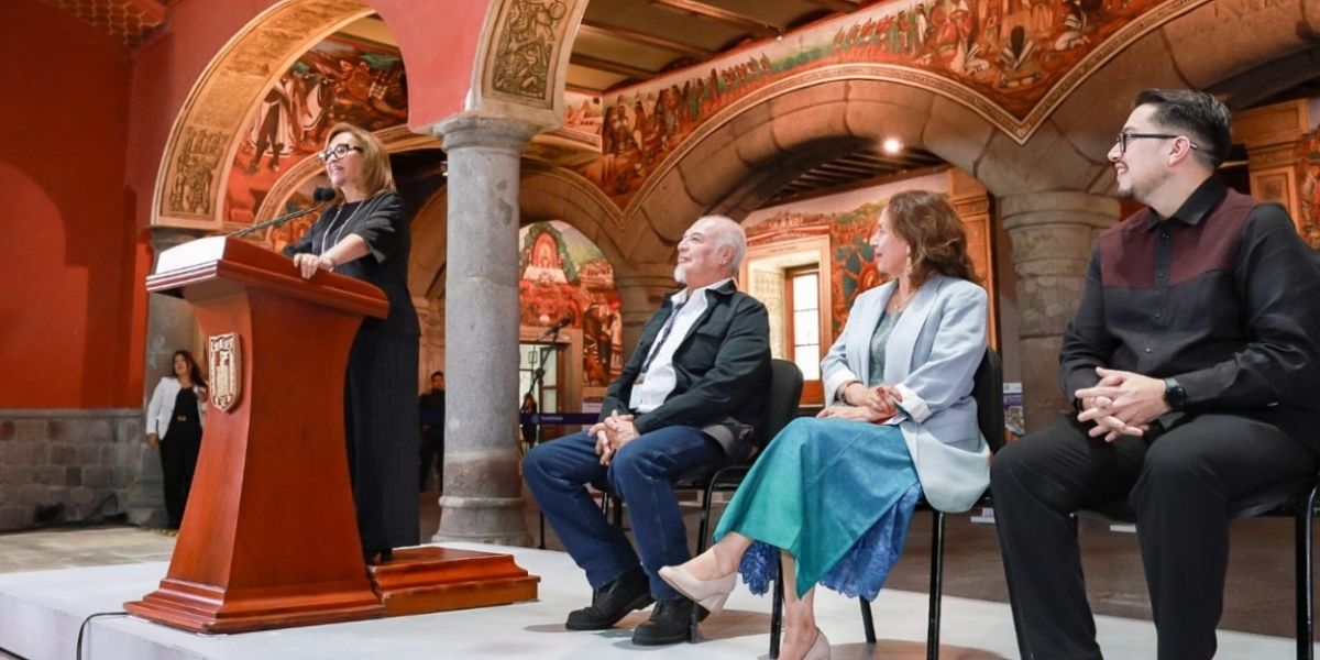 Concluye La Restauración Del Mural Historia De Tlaxcala Y Sus Aportaciones A La Mexicanidad, De Desiderio Hernández Xochitiotzin