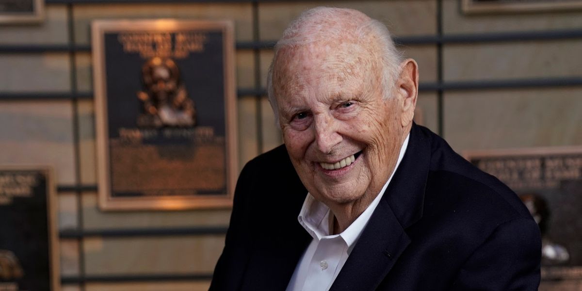 Country Music Hall of Fame Member Jerry Bradley Passes Away At 83