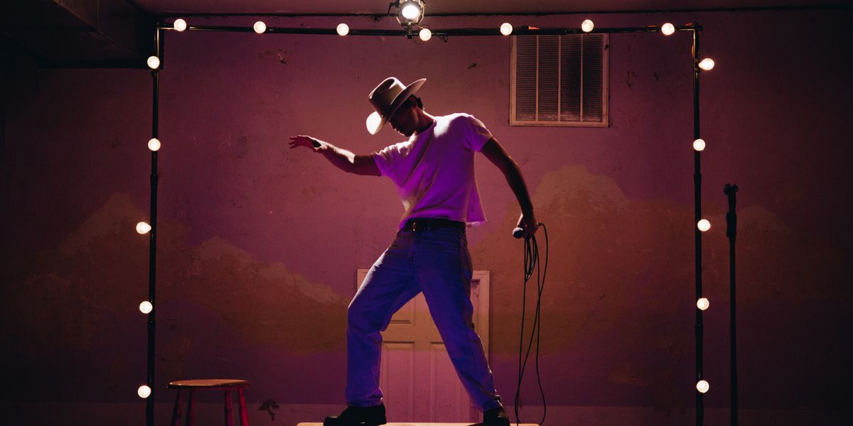 Country-Rock Solo Musical LITTLE PINK DRESS to Make Edinburgh Fringe Debut