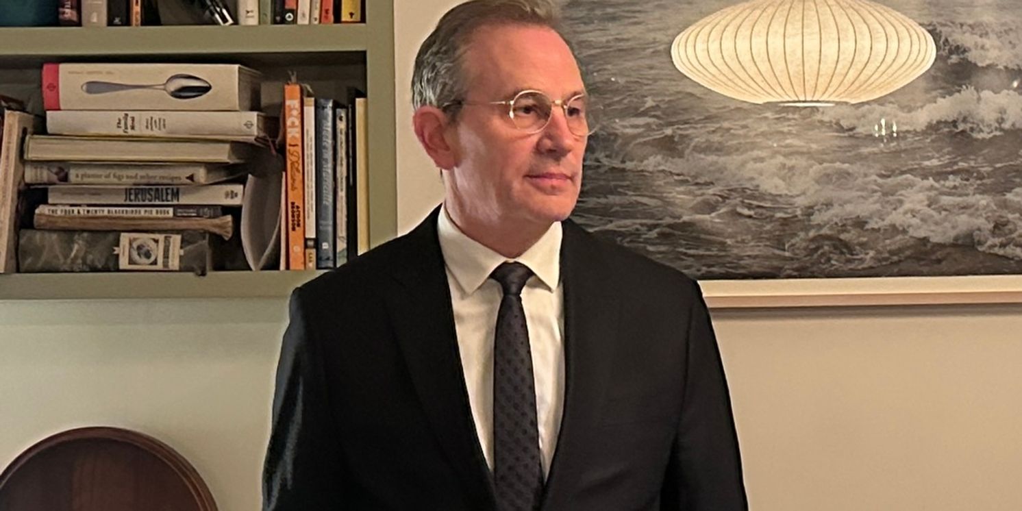 Ed Schmidt'S Solo Show EDWARD To Play Bookstores Across Brooklyn and Manhattan  Image