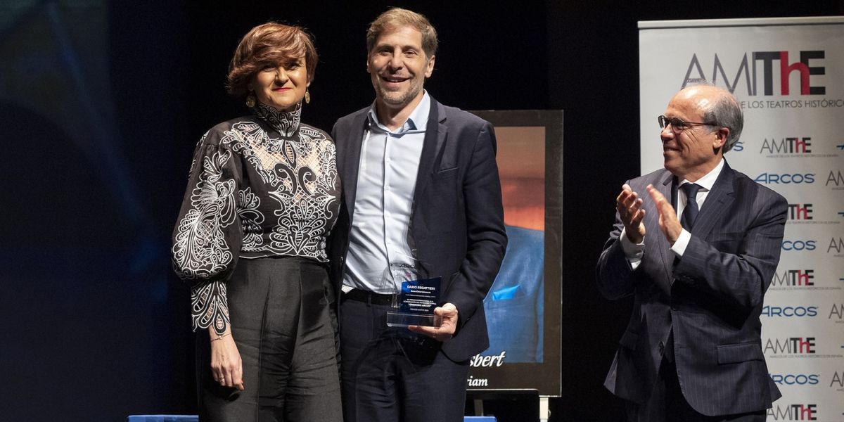 Darío Regattieri, Premio Gregorio Arcos por su labor en la recuperación de patrimonio teatral