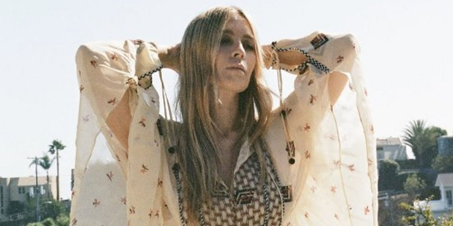 DEAR DEAR Shares New Single 'Technicolor'  Image