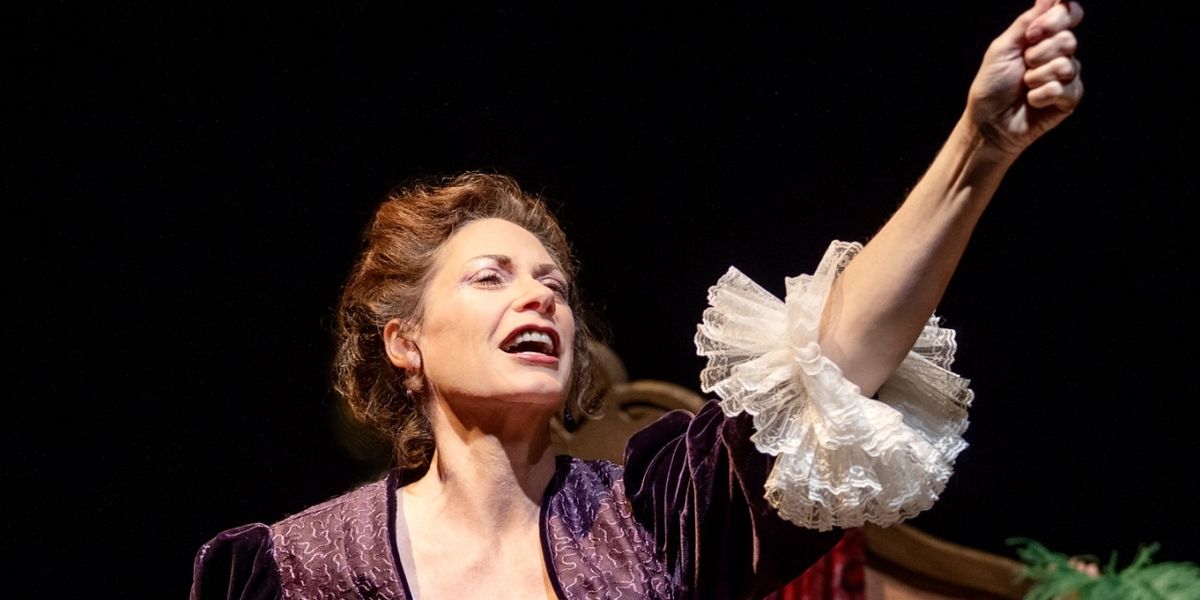 DFW Actor Performs Her Original Script WILDE WOMEN At Edinburgh Fringe Festival