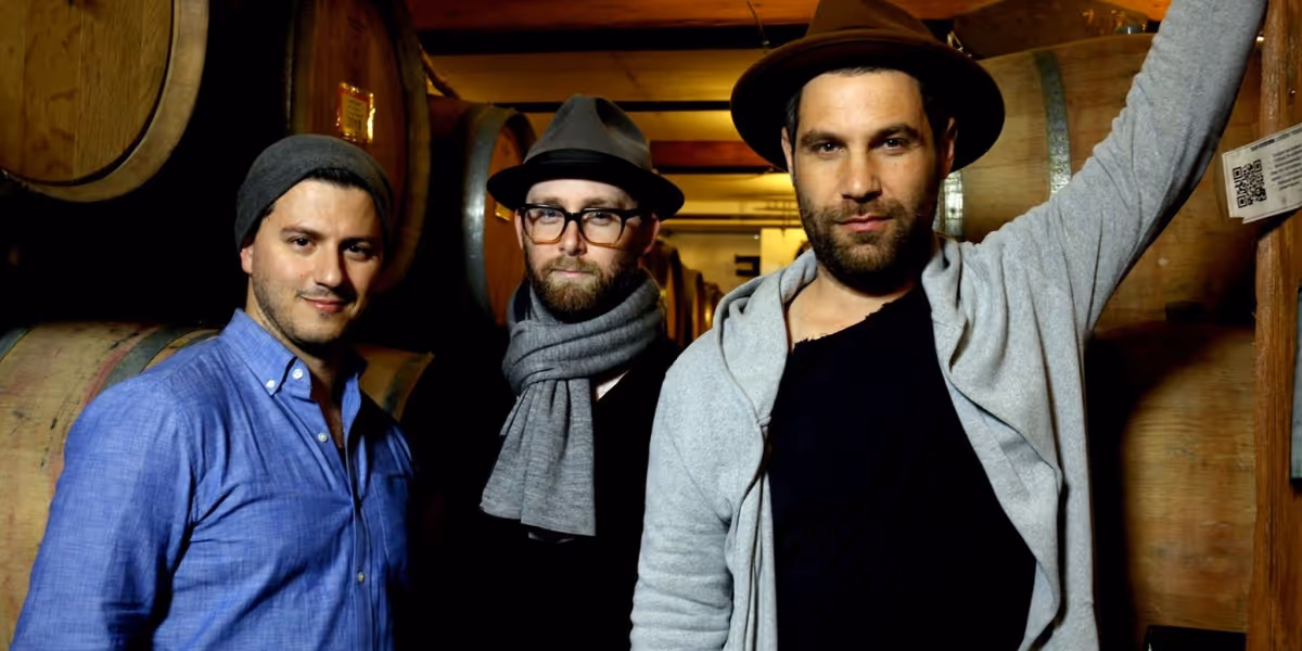 DISTANT COUSINS and SOULFARM Come to Debonair Music Hall This Month