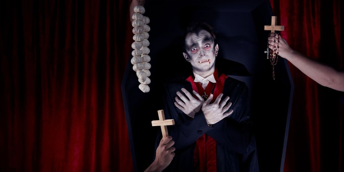 DRACULA: THE BLOODY TRUTH Comes to Great Lakes Theater in October